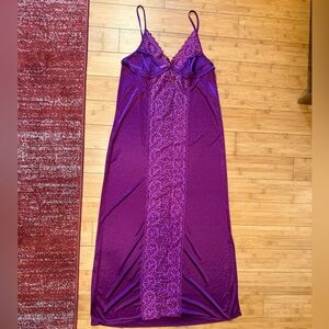 Elegant Lace Trim Purple Chemise